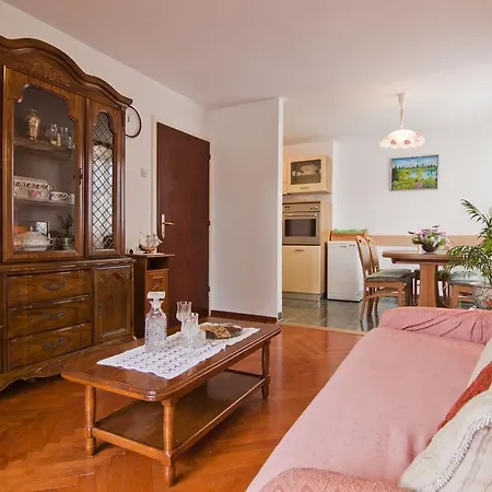 Apartament Tennis *